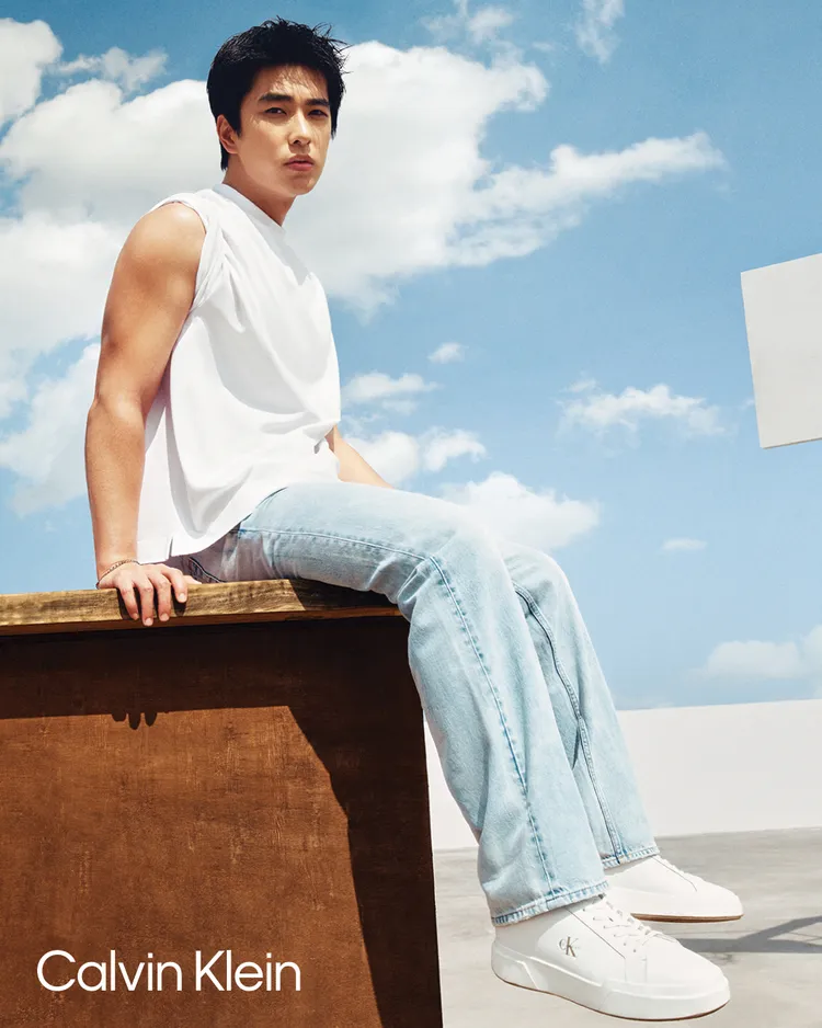 曾敬驊出道才61公斤，一路增到到現在的75公斤，CK形象照也能看出厚實身材。品牌提供