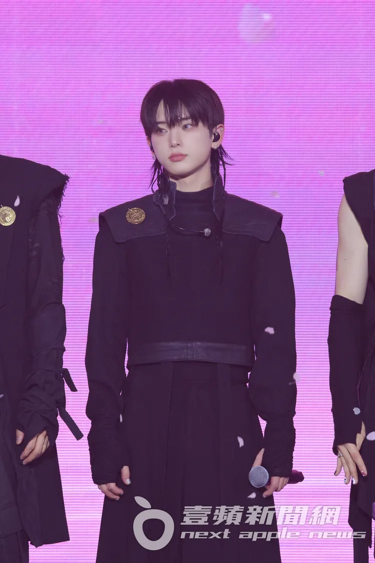 HARUA接了長髮。YX LABELS提供