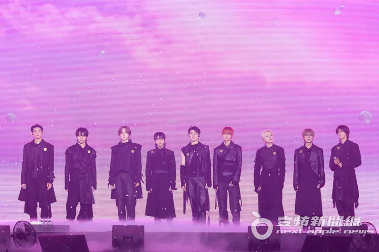 &TEAM由JO（左起）、NICHOLAS（王奕翔）、FUMA、HARUA、MAKI、EJ、YUMA、TAKI、K組成。YX LABELS提供