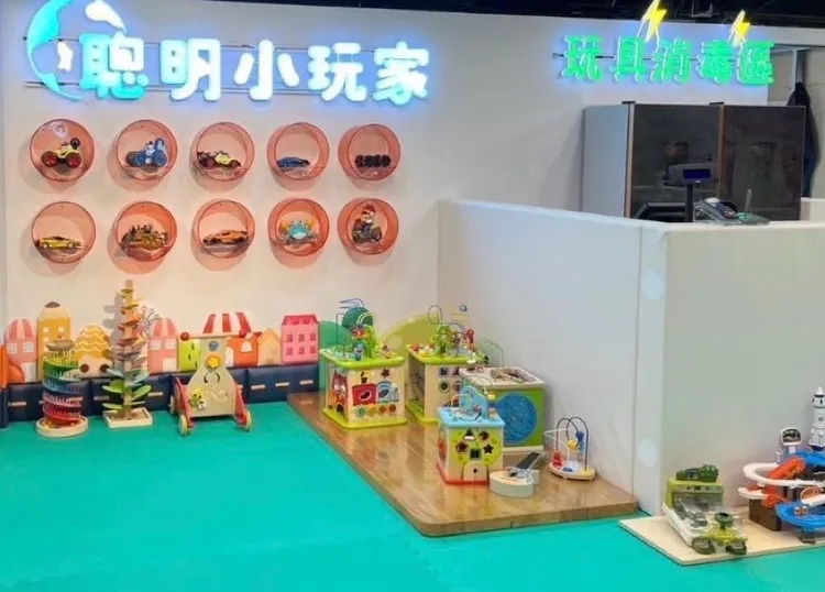 業者遭控在斷電封櫃的前夕，竟發動「最後一波」優惠誘騙家長儲值數萬元。翻攝業者臉書