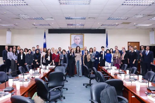 與50多位外館代表交流　鄭麗文：台灣應扮演建設性角色