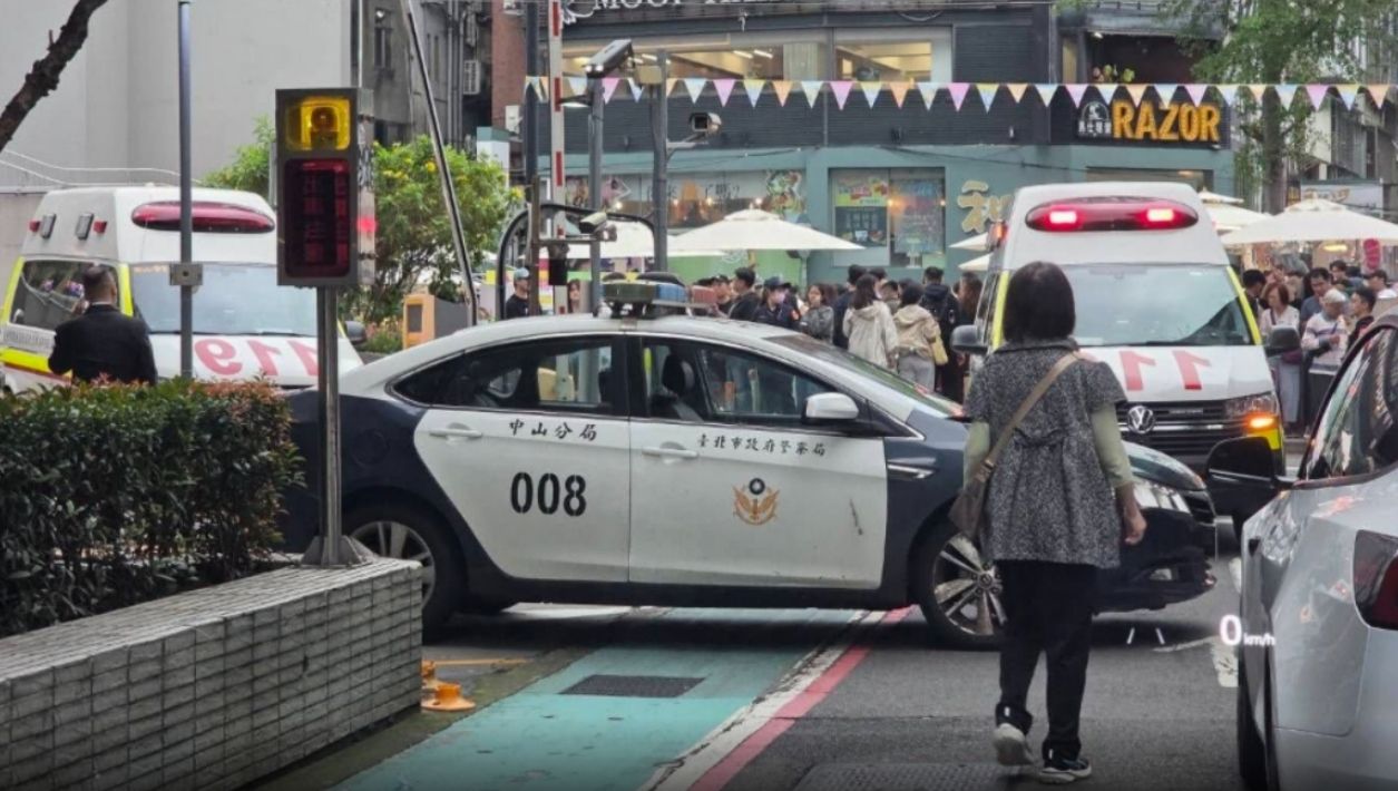 北市新光三越南西店有人墜樓!30多歲男子5樓墜下無生命跡象