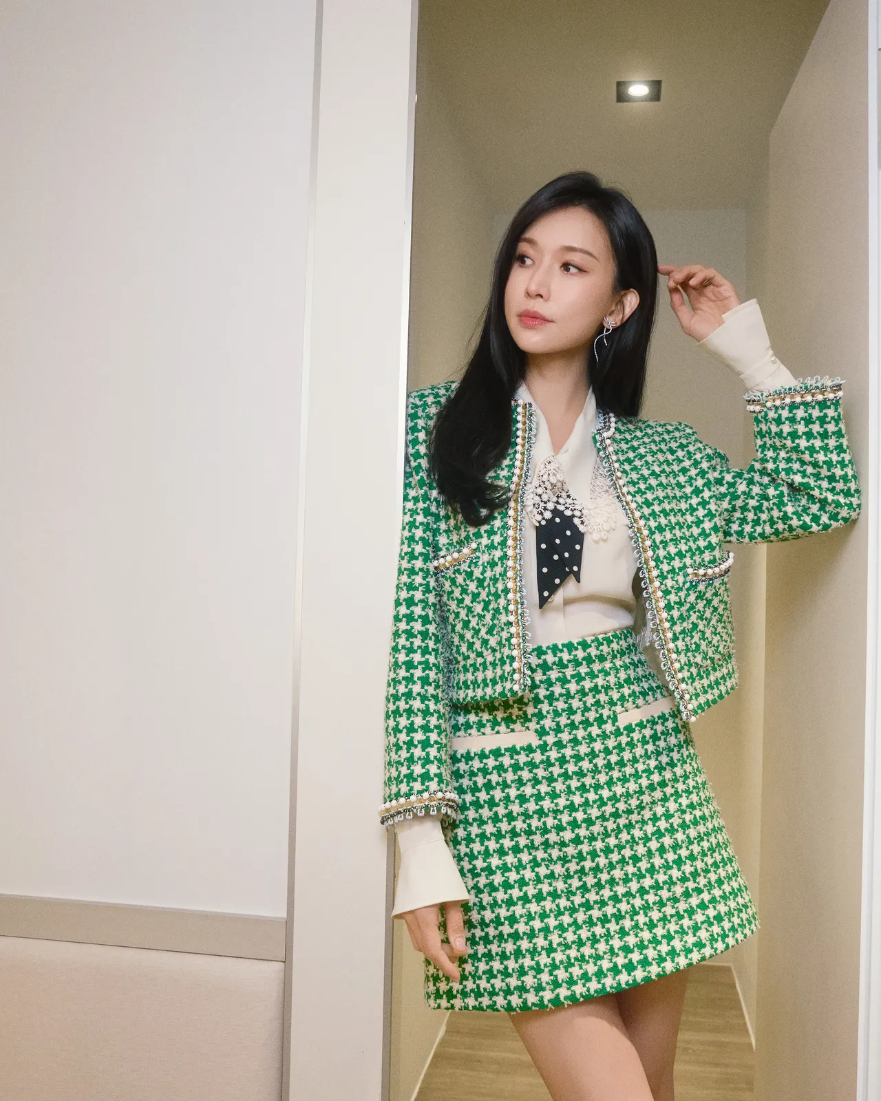 51歲林志玲換上春意造型後更加減齡。品牌提供