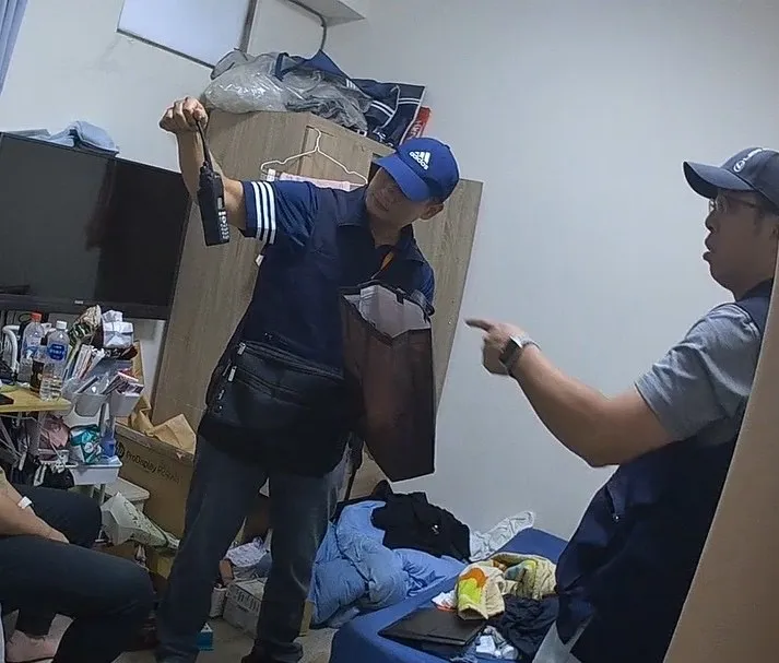 現場搜索。鐵路警察局提供