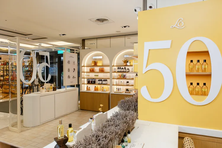 歐舒丹50周年品牌盛典，在指定櫃點登場。品牌提供