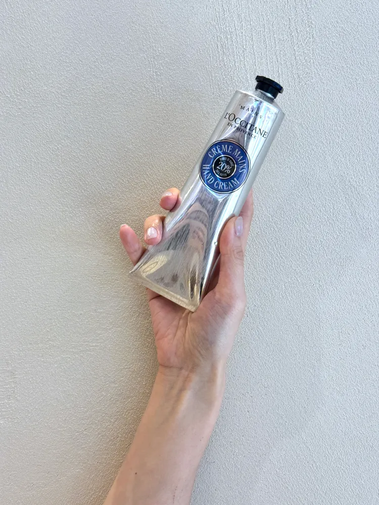 歐舒丹明星商品乳油木護手霜，30ml／420元、75ml／900元、150ml／1220元。張家玲攝