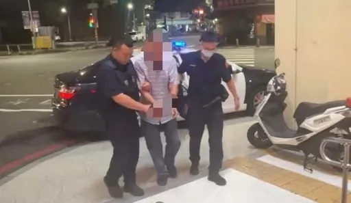 高雄捷運老翁「掏出折疊刀」被逮　稱受不了乘客講話太大聲