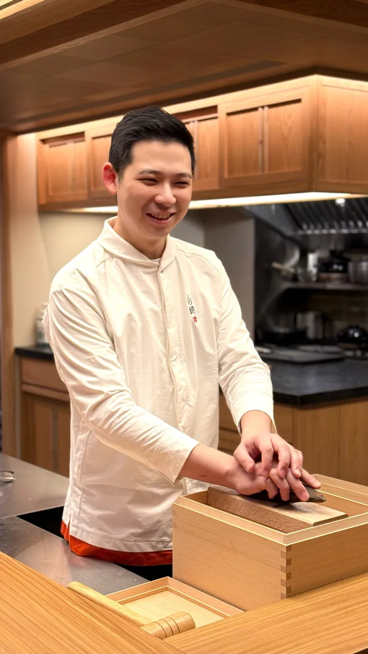 山崎台北店料理長郭原甫。業者提供