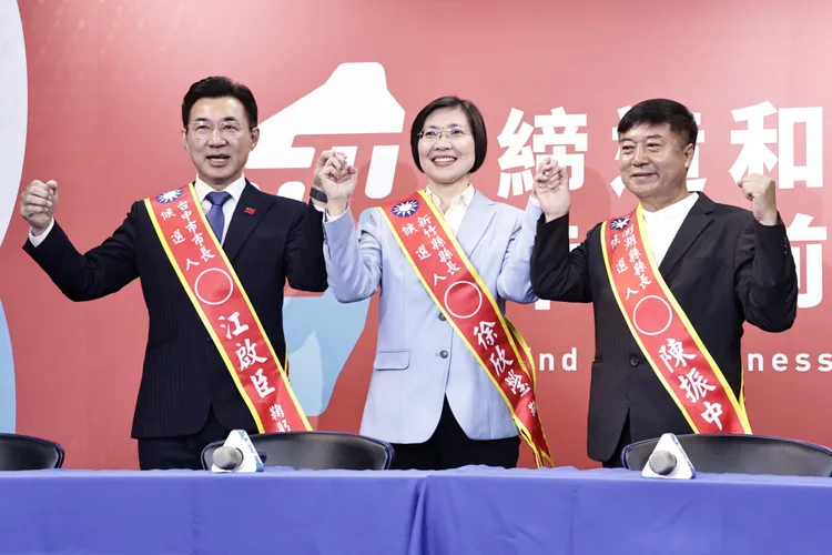 國民黨1日下午舉行中常會，正式提名國民黨立委徐欣瑩參選2026新竹縣長、立委江啟臣參選台中市長。彭欣偉攝