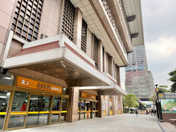 台北車站區域未來還有雙子星大樓落成。莊偉祺攝