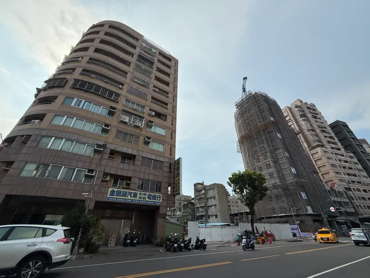 市區部分地段回到3字頭行情。葉家銘攝