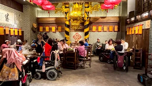 一鍋麻辣暖人心！　蔡記隆府挺腦麻家庭共進美好饗宴