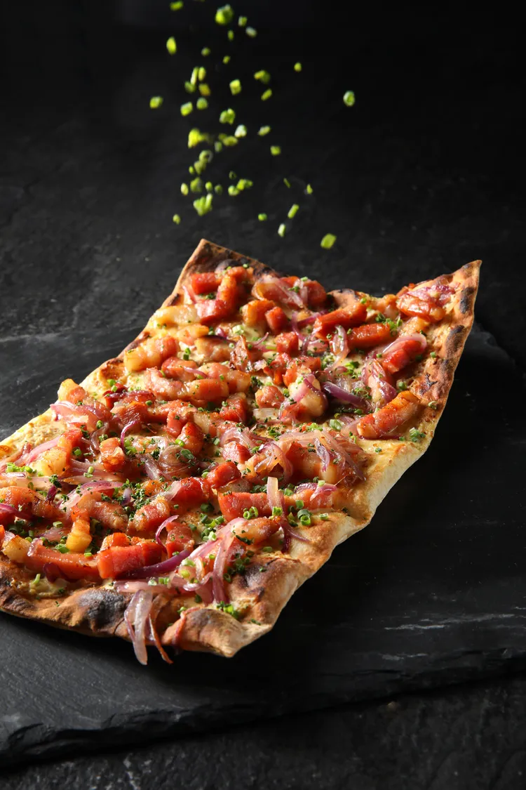 亞都麗緻大飯店巴賽麗廳法式薄餅下午茶。業者提供