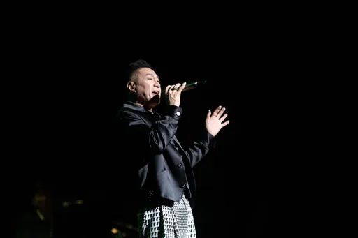 「三金歌王」文章開唱前被刻意支開　崩潰痛哭內幕曝光