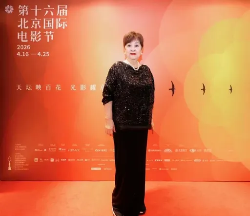 甄珍久違露面驚艷北京電影節　《四季花開》修復首映憶李翰祥提攜哽咽