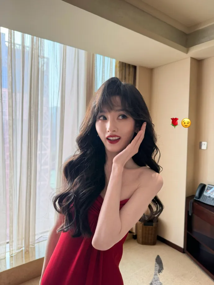 宋祖兒的身形削瘦。翻攝宋祖兒微博