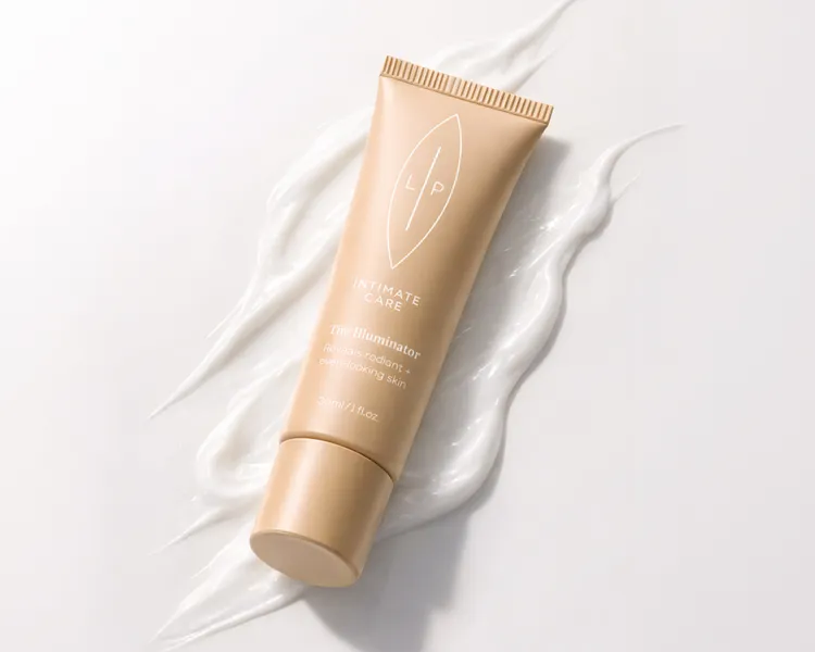 LIP Intimate Care光甘草定極致亮采精華，30ml／1180元。品牌提供