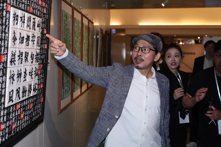 方文山接觸AI創作，認為人的本質是最重要的。莊宗達攝