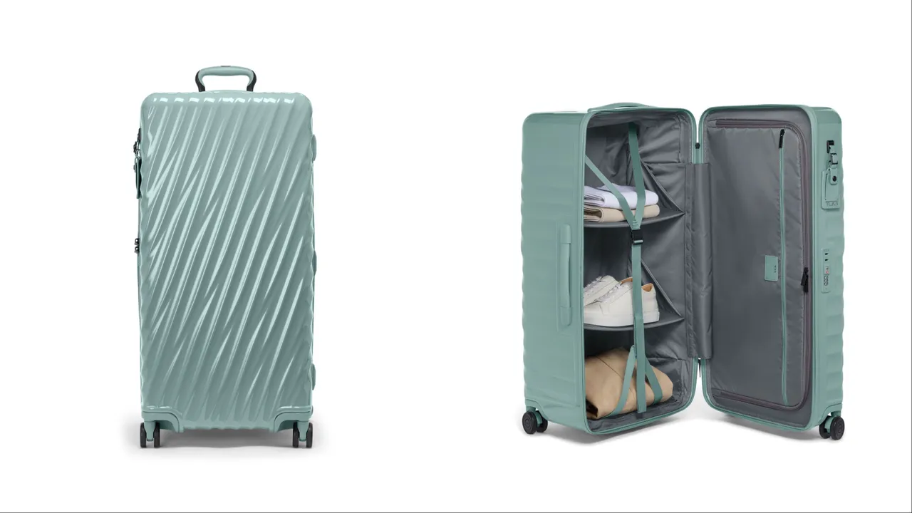 TUMI 19 Degree系列Trunk衣櫃式行李箱（百里香綠），4萬800元。品牌提供