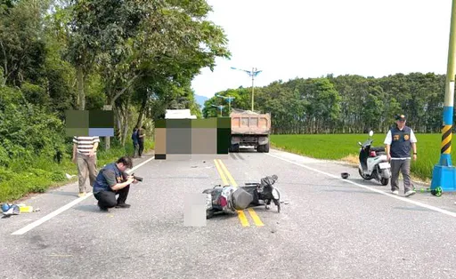 花蓮鳳林死亡車禍！曳引車擦撞機車　騎士、乘客雙亡