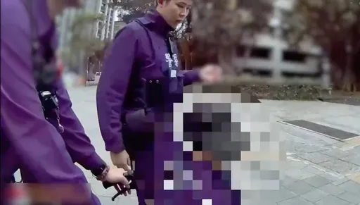 母忙搬家沒注意！身障兒獨自外出迷途　南港警暖助團圓