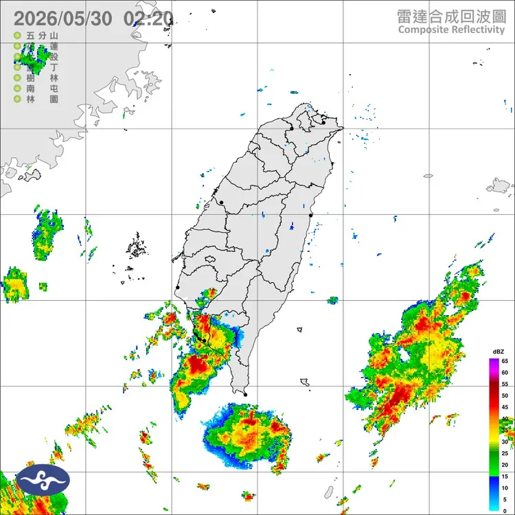 今日凌晨氣象署針對南部地區發布大雨特報，隨著降雨趨緩，發生大雨或豪雨的機率降低，目前已解除。中央氣象署