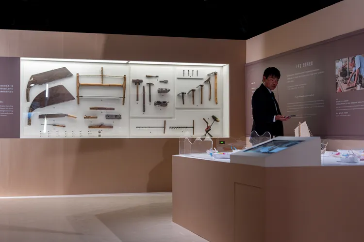 展品包含韓國首次來臺的傳統造船工具等文物。館方提供