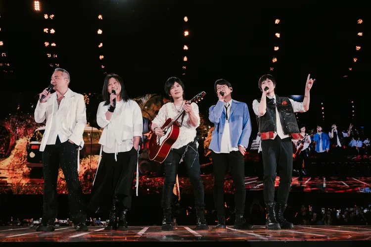 五月天演唱會絞盡腦汁帶給歌迷難忘的體驗。相信音樂提供