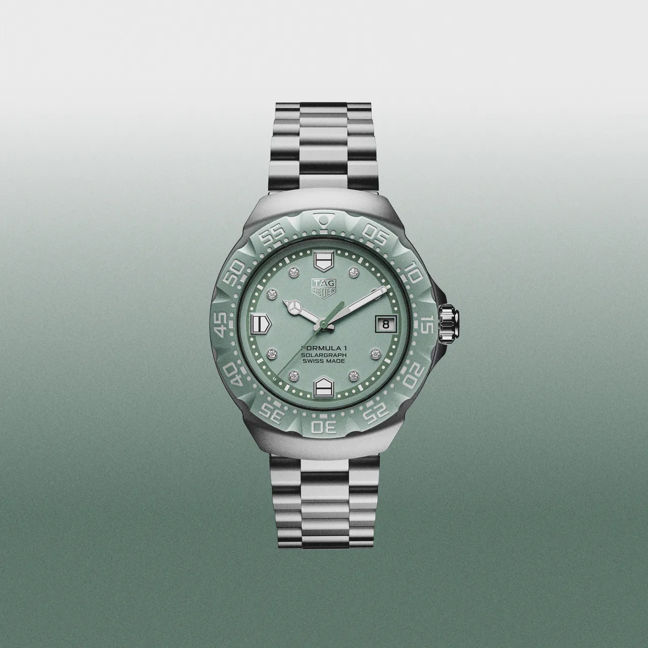 TAG Heuer Formula 1 Solargraph腕錶鼠尾草綠鑲鑽限量款，38mm，噴砂精鋼錶殼與環保再生材質雙向旋轉錶圈，粉綠色蛋白石錶面，噴砂精鋼三板帶鍊帶，Calibre TH50-00太陽能石英機芯，滿電可運作10個月，防水深度100米，9萬700元。品牌提供