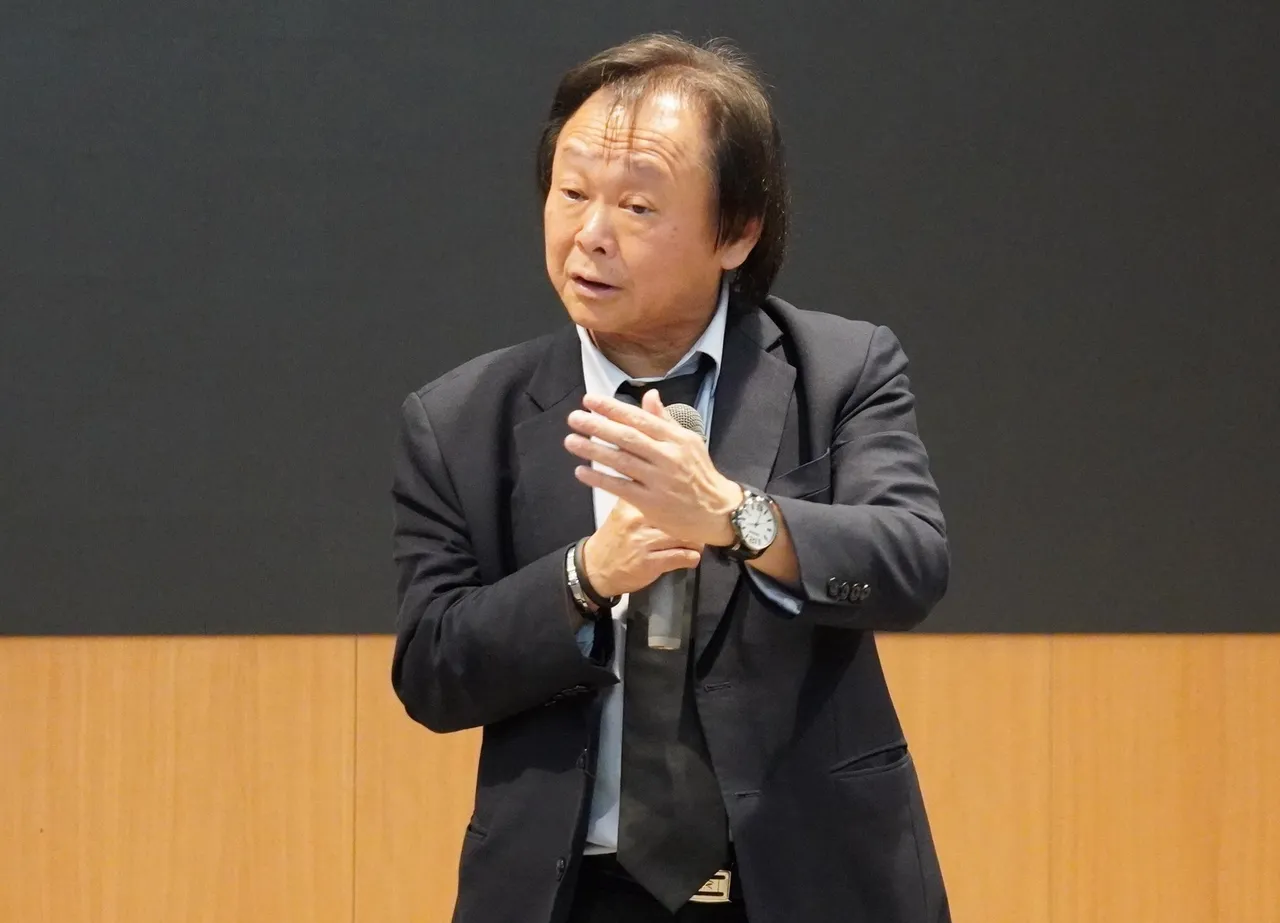王世堅喊「相信馬英九」：是非對錯跟失智無關！