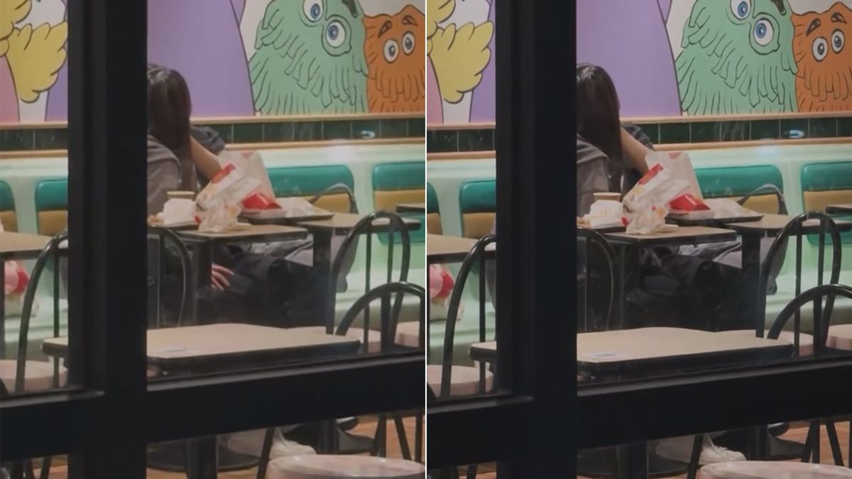 麥當勞激情!美眉親親邊撫鵰 男伴不准她摸讓網友大讚
