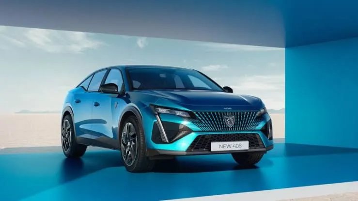 PEUGEOT 408 GT PREMIUM導入 FOCAL頂級音響系統，強化車室聽覺體驗與質感層次。業者提供