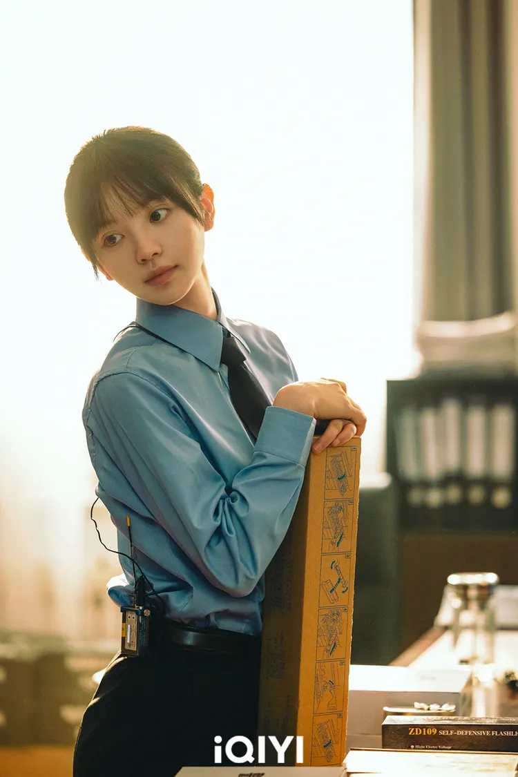 田曦薇辦案時氣場全開。愛奇藝國際版提供