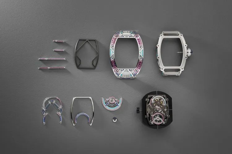 Richard Mille RM HJ-02 自製機芯自動上鍊陀飛輪腕錶組裝圖。品牌提供