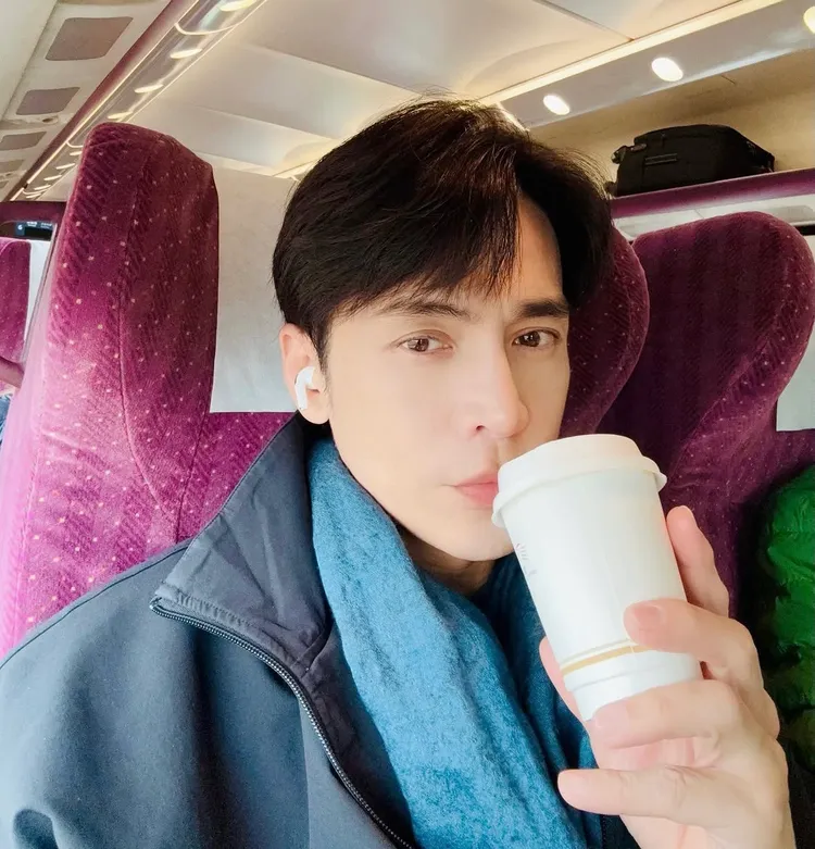 Gino常拍片和粉絲分享生活觀點。翻攝自Gino IG