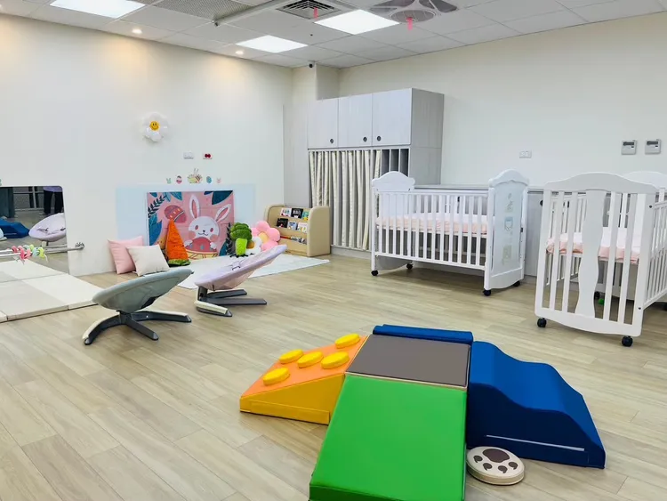 桃園首創公私雙軌托育模式，新設據點最高補助330萬元。婦幼局提供