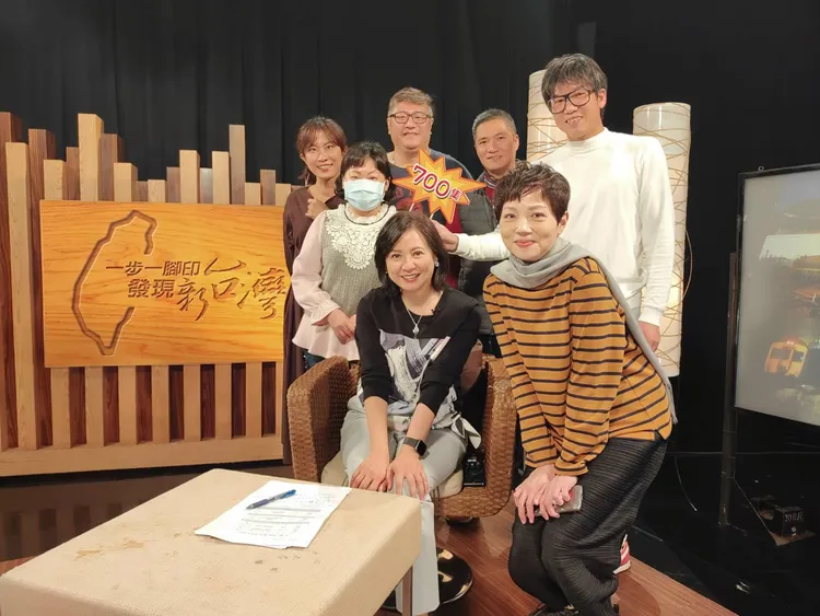 吳安琪也是金獎節目《一步一腳印》的一員。翻攝自詹怡宜臉書