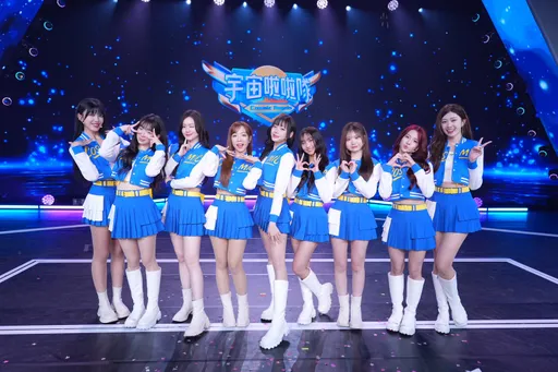 《宇宙啦啦隊》9人成團W!nky正式出道　海莉奪冠全員哭成一團