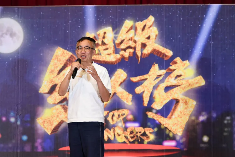 許常德是固定評審。三立提供