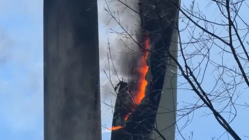 雲林風力發電機組葉片突起火！已無延燒　消防員出動警戒