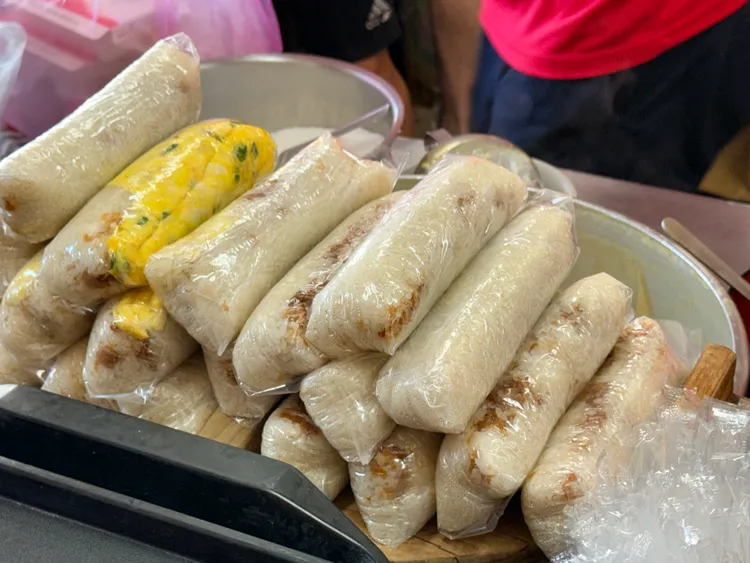 孫安佐昨晚被押進北所後，拿到一顆飯糰充飢。資料照。攝影中心