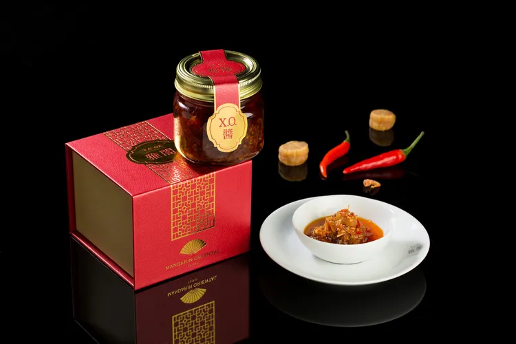 雅閣招牌手工X.O.醬亦可單獨購買，220克售價1380元。台北文華東方酒店提供