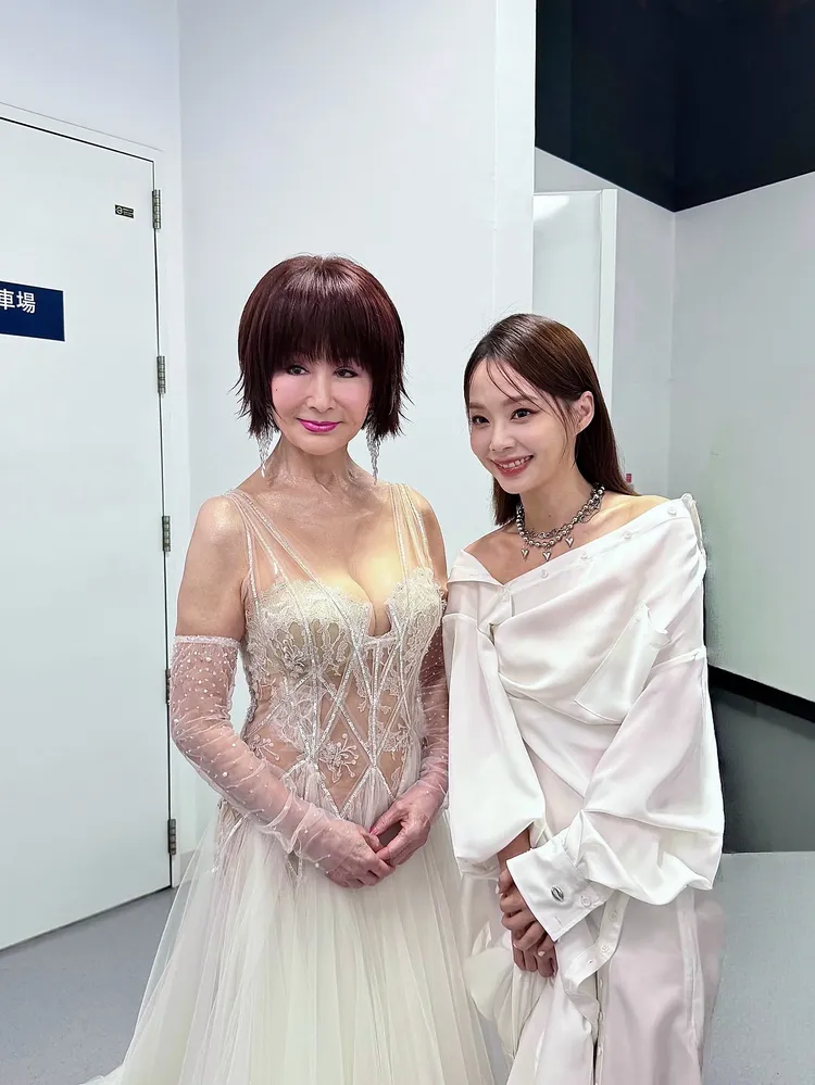 孫淑媚（右）和殿堂級美魔女潘迎紫合照。翻攝孫淑媚臉書