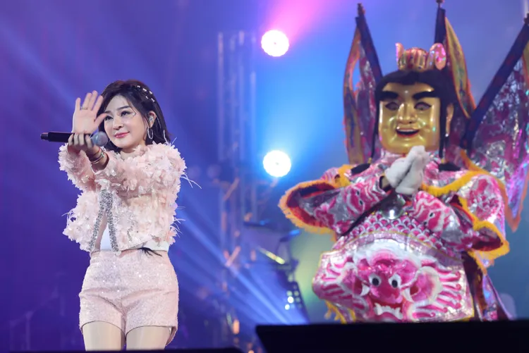 王彩樺《保庇》唱跳嗨翻全場。劍湖山世界提供