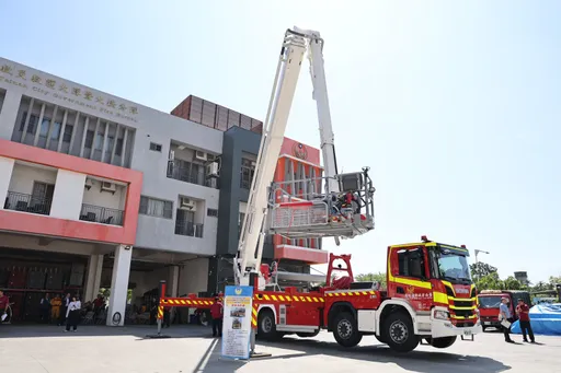 強化高空防護！台南新購52公尺雲梯消防車　應對16樓高火警並支援更高樓層