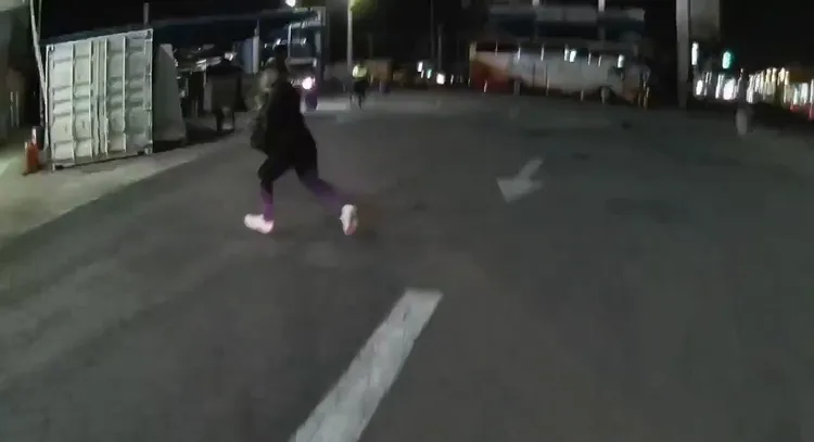 車內失聯移工趁機落跑，但隨後就被警方逮回。民眾提供