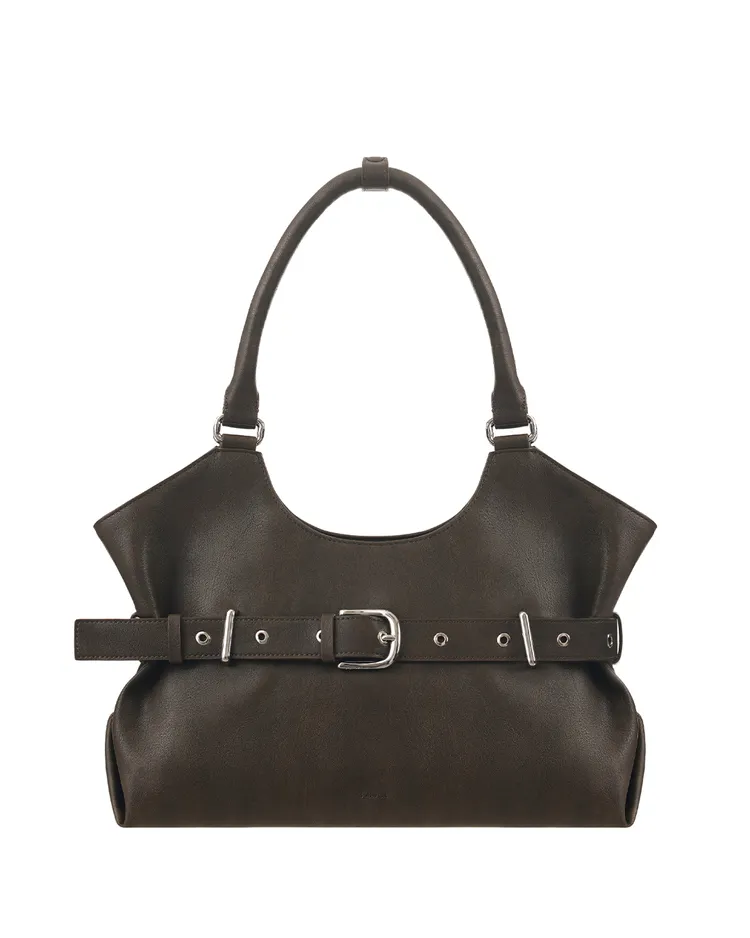 STAND OIL Lene Bag，3460元。品牌提供
