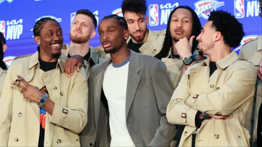 NBA雷霆一哥「SGA」蟬聯MVP　豪送隊友AP錶、Burberry風衣