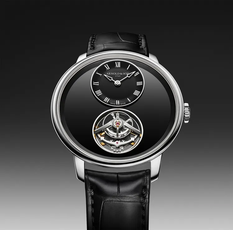 Arnold & Son Ultrathin Tourbillon縞瑪瑙超薄陀飛輪腕錶，41.5mm，鉑金（950）錶殼，黑色縞瑪瑙（拋光與霧面處理）錶盤，黑色短吻鱷魚皮錶帶（內襯黑色短吻鱷魚皮），A&S8300手動上鍊機械機芯，動力儲存100小時，防水深度30米，限量8只，8萬5400瑞士法郎（約342萬元台幣）。品牌提供
