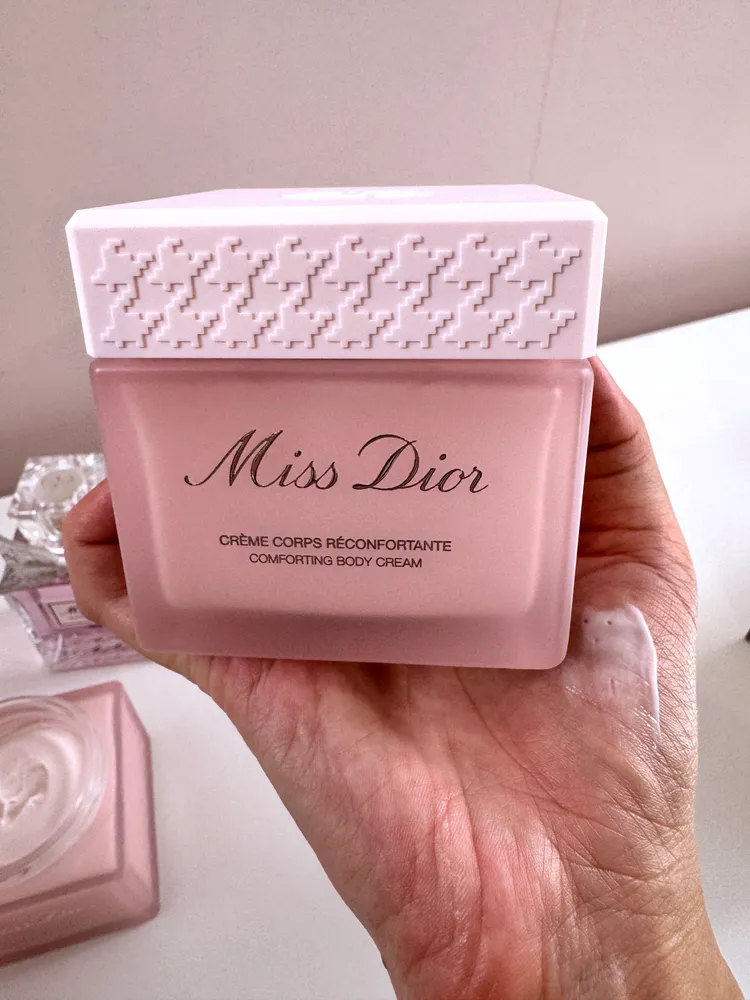 MISS DIOR花漾迪奧保濕身體霜，150ml／3850元。張家玲攝